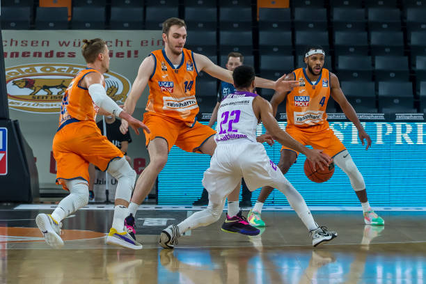 让它在搜索 让它在搜索