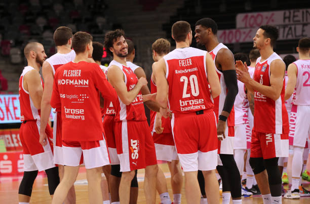 而费尔明刚 而费尔明刚