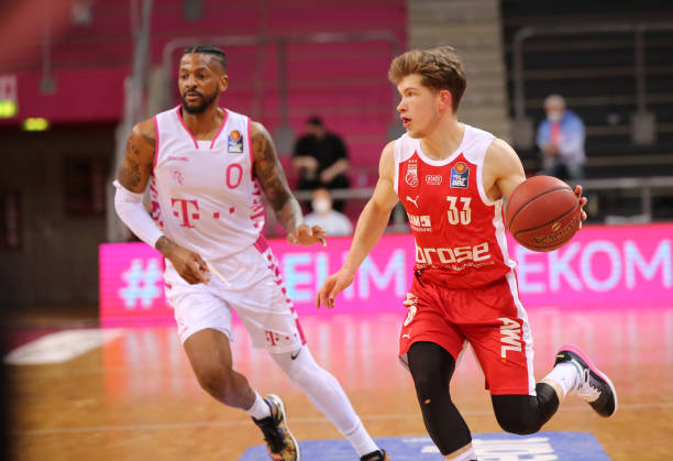 次用表现证 次用表现证